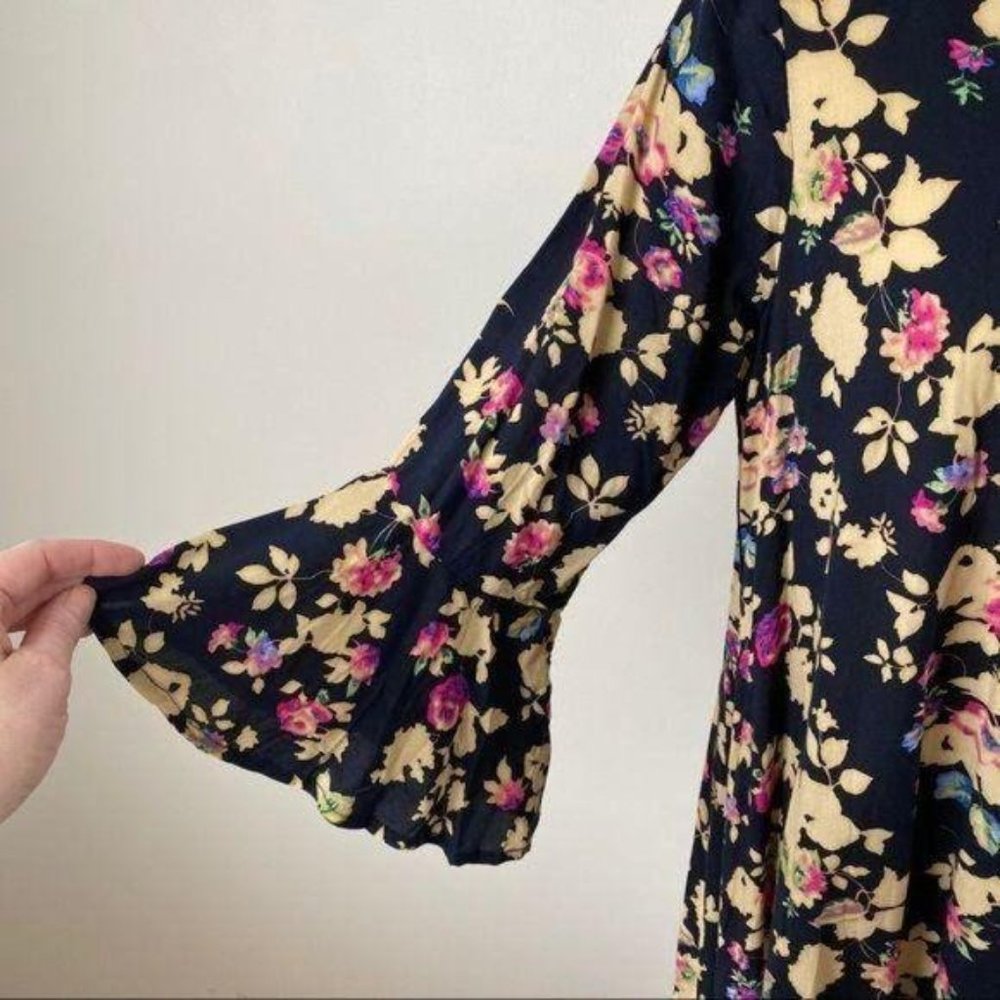 Umgee Navy Floral Dress Flowy V Neck 3/4 Sleeve LG - Picture 4 of 4